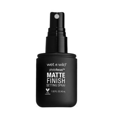 Wet n Wild Photo Focus Matte Setting Spray, Matte Appeal, 45ml | Fix Setting Spray, Settling In Fine Lines & Pores, Prevents Cracks, Long Lasting, Weightless & Non-greasy | Infused with Aloevera